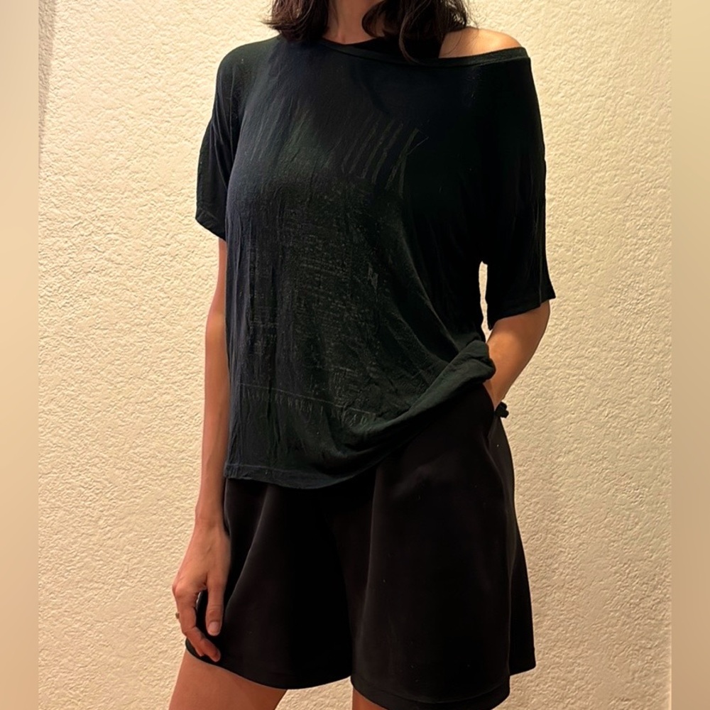 Brandy Melville New York jersey knit vintage distressed tee shirt rare!